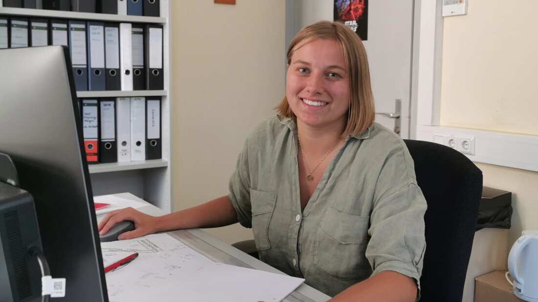 Azubi - Vanessa Schöbel bei der Arbeit