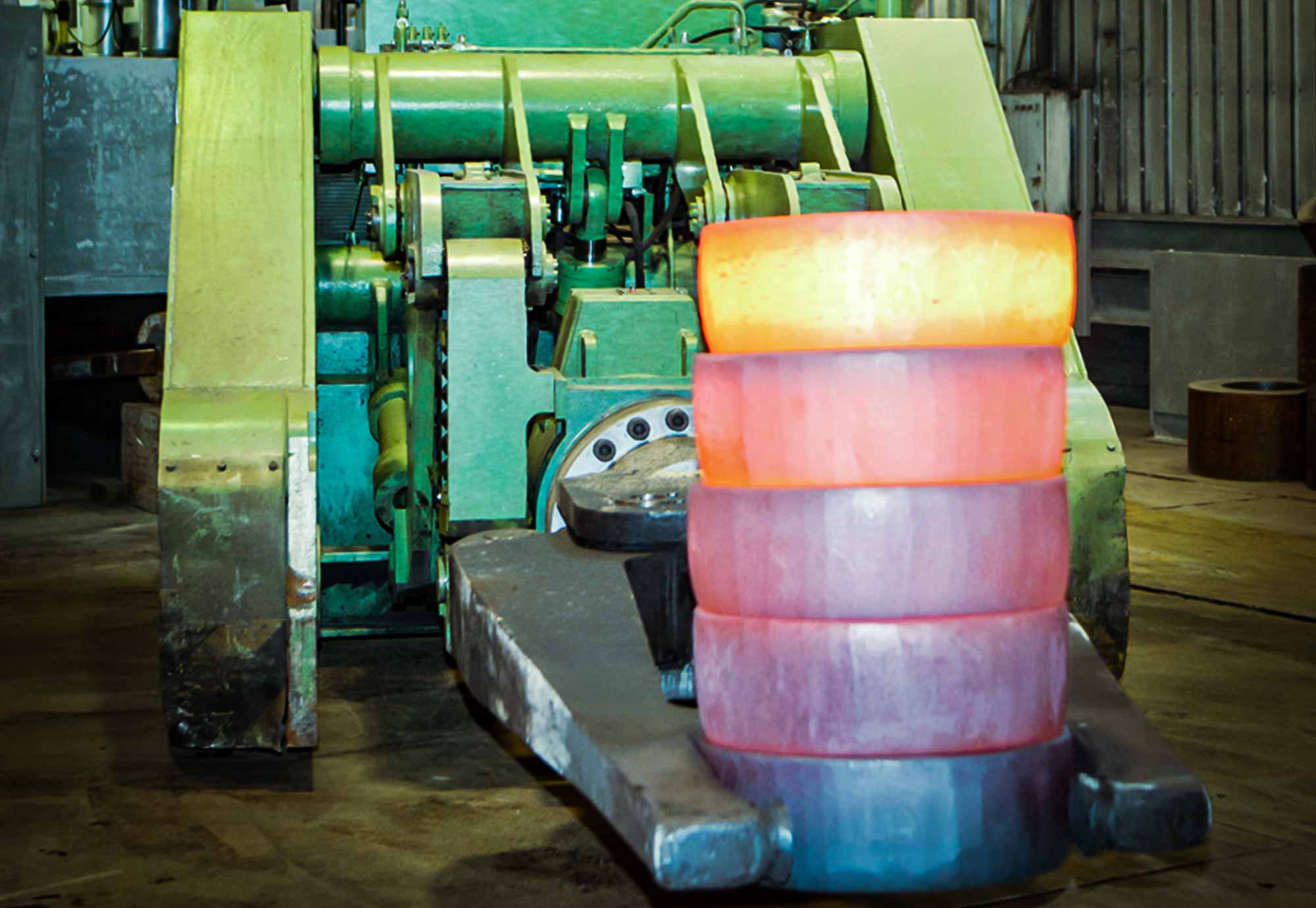 Mobile forging manipulator in use