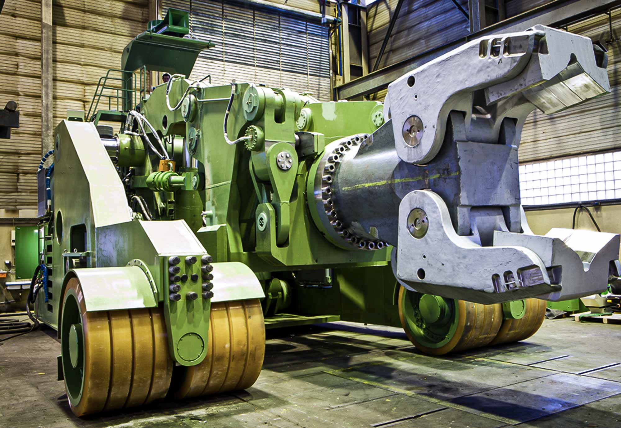 Mobile forging manipulator in use